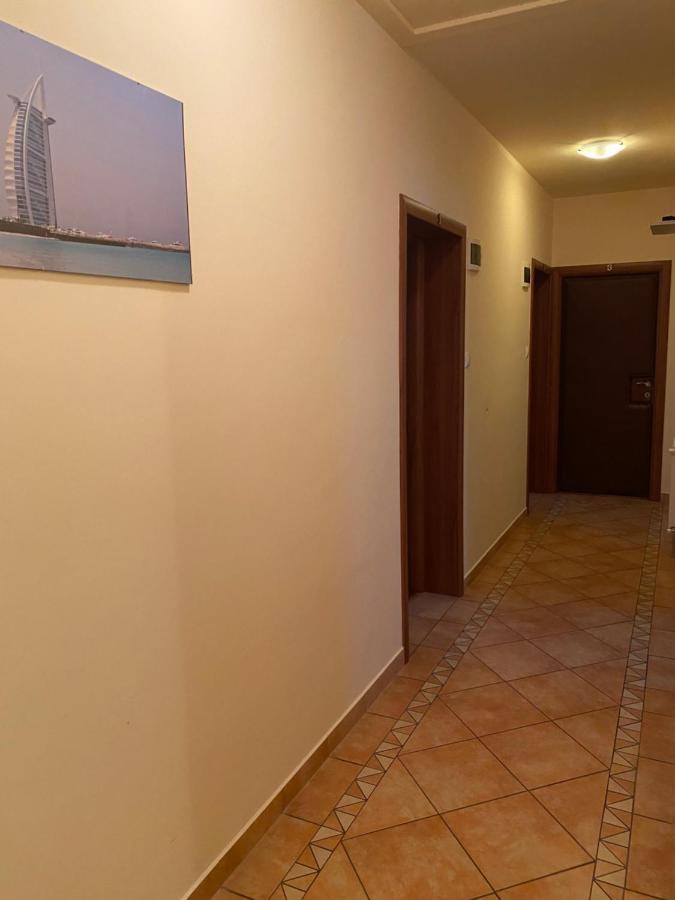 Aura Apartman ไฮจ์ดุสโซบอสโล ภายนอก รูปภาพ
